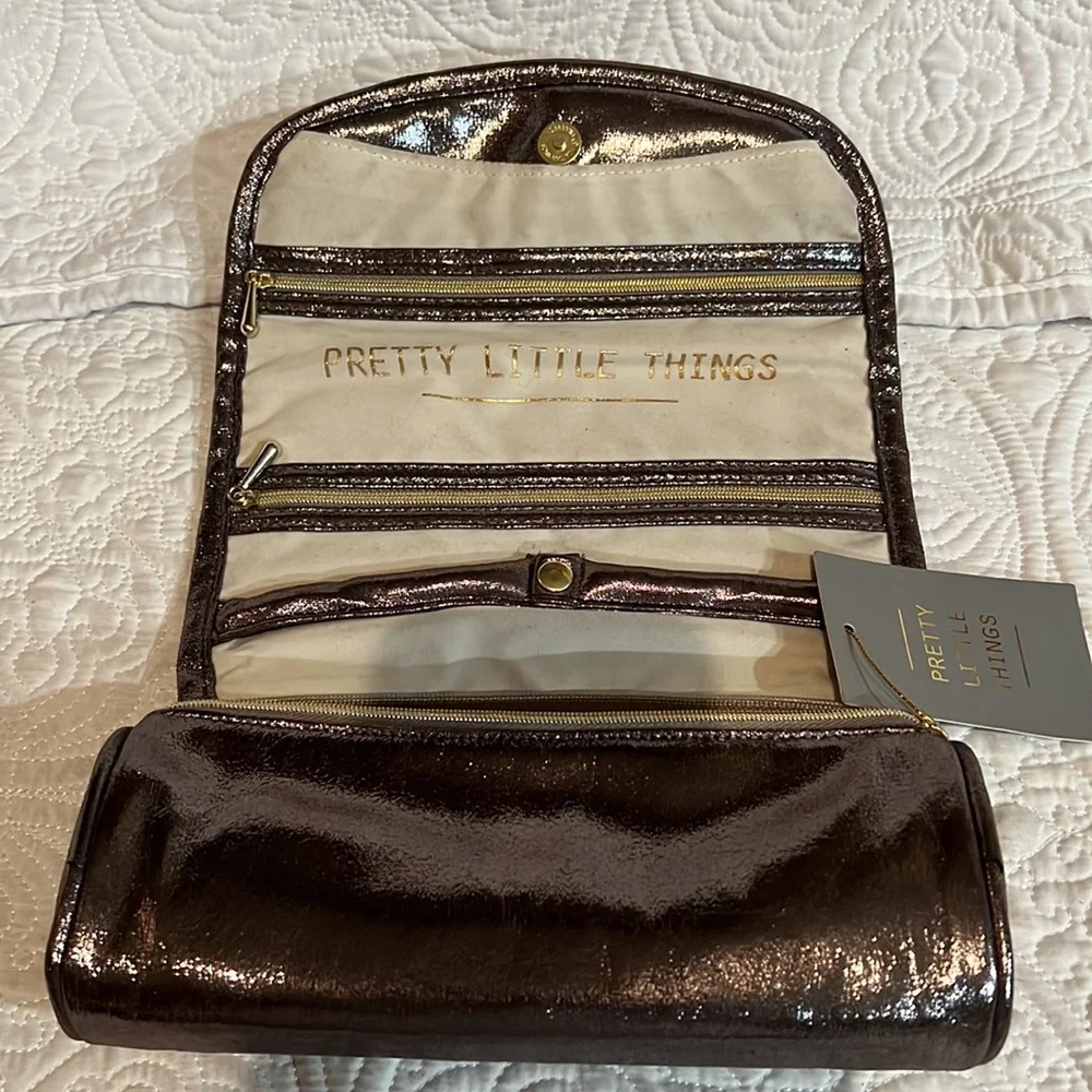 Pretty Little Things‎ jewelry roll, NWT